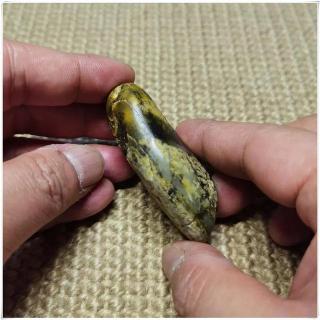 石仓和田玉鉴赏:籽料多色皮白玉