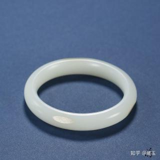 多大年龄戴和田玉手镯合适?